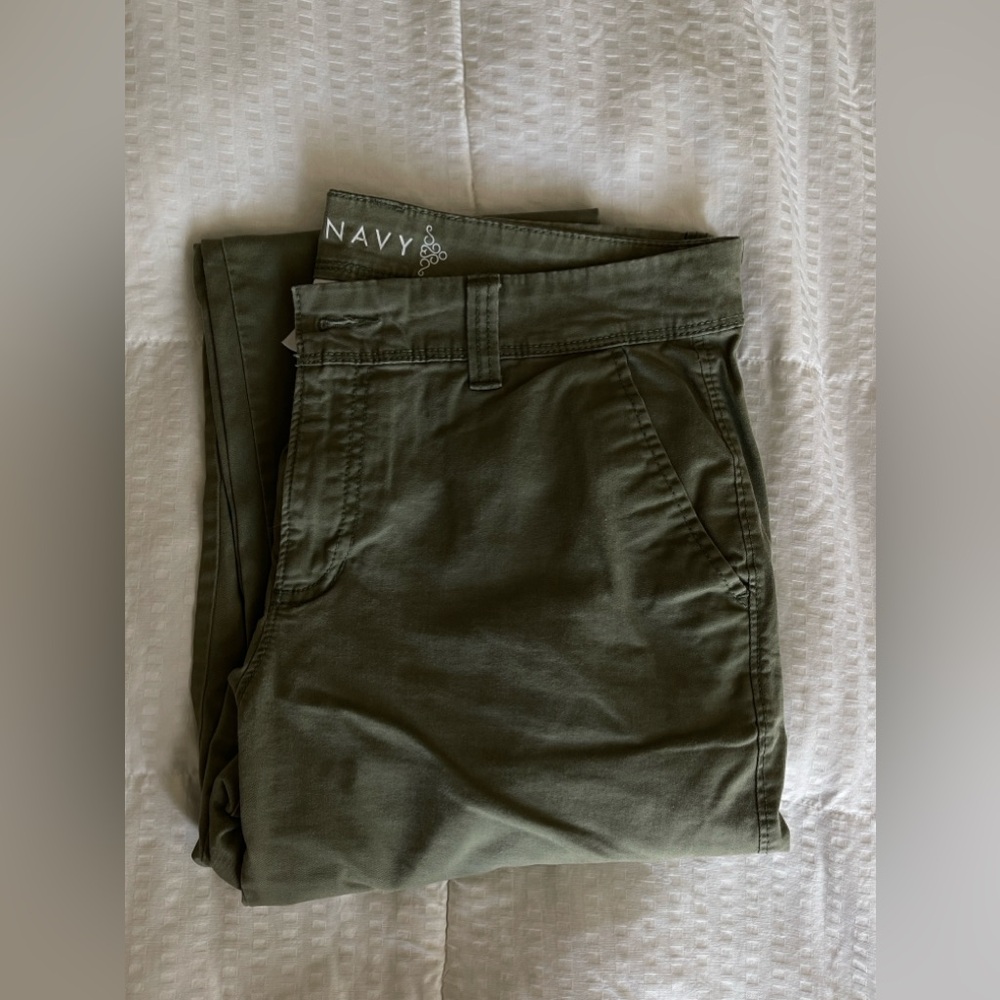 Old Navy Straight Leg Khaki’s